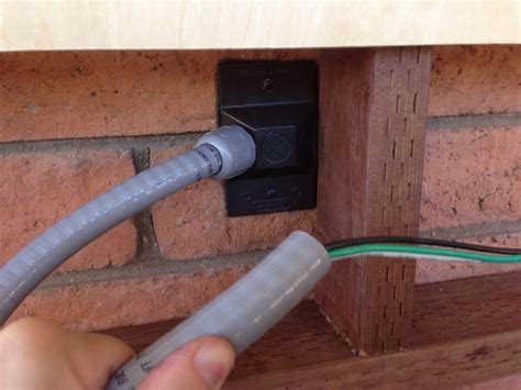 how to put another outlet on conduit